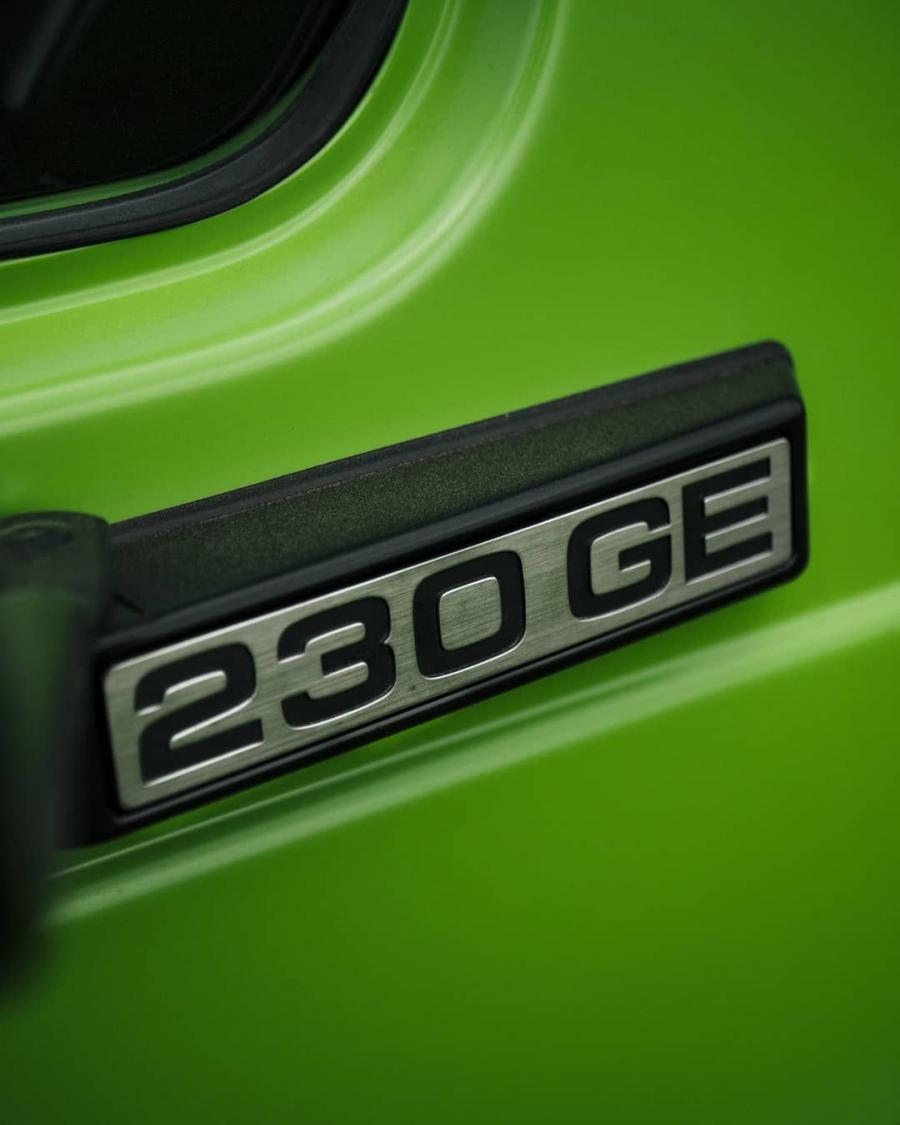 Логотип Puch 230GE Cabrio Lime Green by Lorinser 2019 года  (фото 5 из 9)